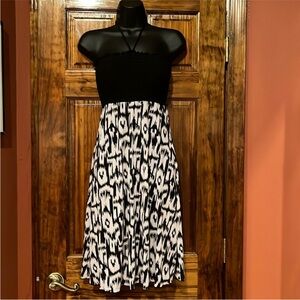Black and White Patterned Women's Skirt